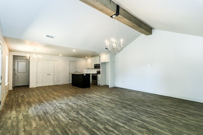 Building Photo - First full month's rent free! Luxury Duplexes In Cooper District