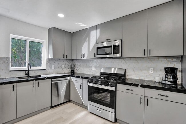 Foto del edificio - 1230 Johnson St