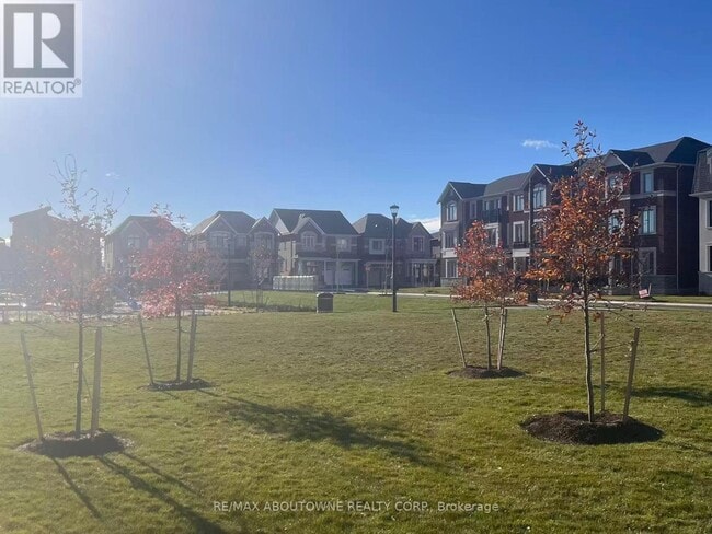 Building Photo - 3028 Merrick Rd