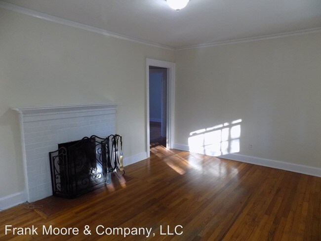 Building Photo - 3 br, 1 bath House - 1630 E. 51st Street