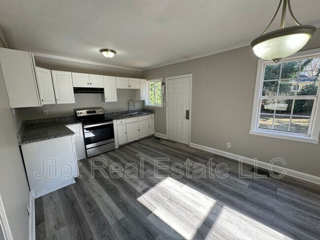 Photo - 1546 Beatie Ave SW House