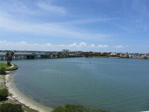Building Photo - 7882 Sailboat Key Blvd S