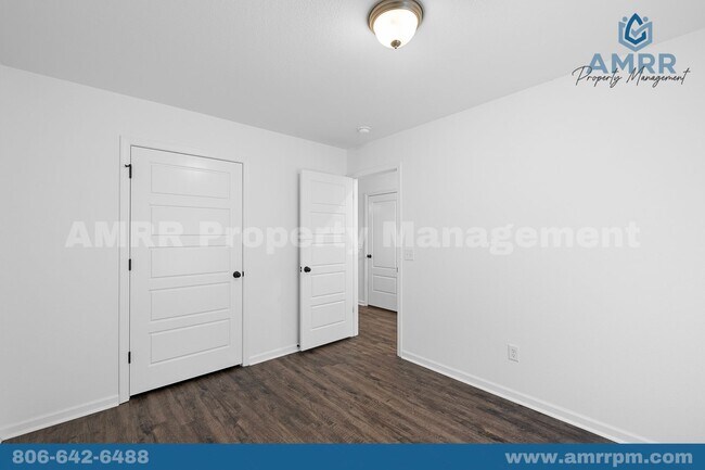 Foto del edificio - New 3 Bedroom Townhome In Duenweg!