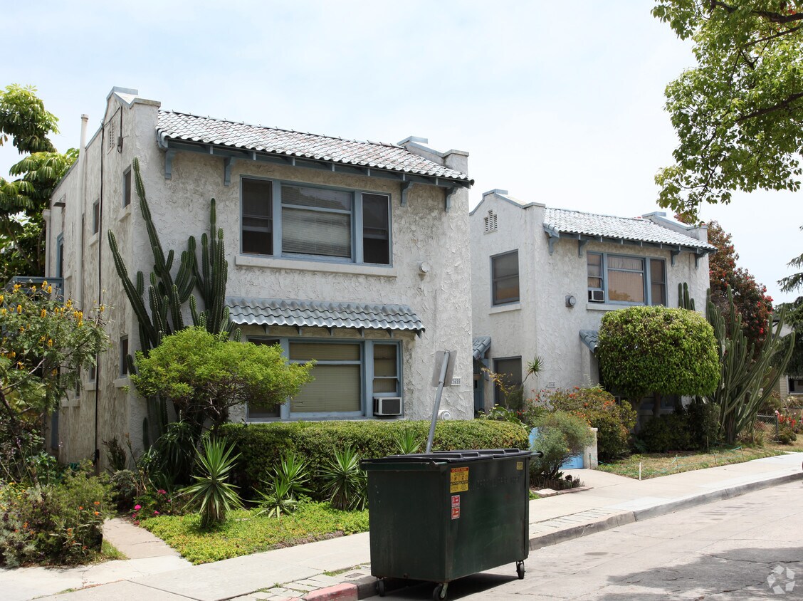366368 Carroll Park E, Long Beach, CA 90814 Apartments in Long Beach