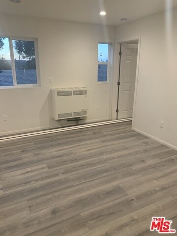 Foto del edificio - 840 W 85th St