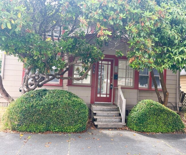Foto del edificio - 730-736 J &amp; 831 8th [PRM: Renee] (3)
