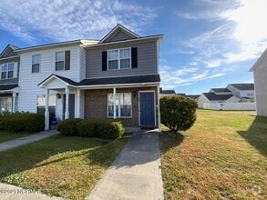 Building Photo - 200 Bridgewood Dr