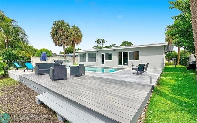 Foto del edificio - 400 NW 20th St