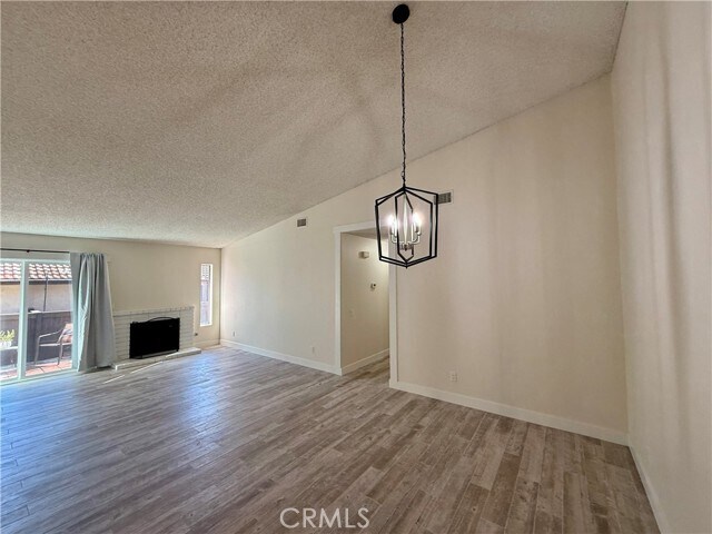 Foto del edificio - 1827 N Solano Ave