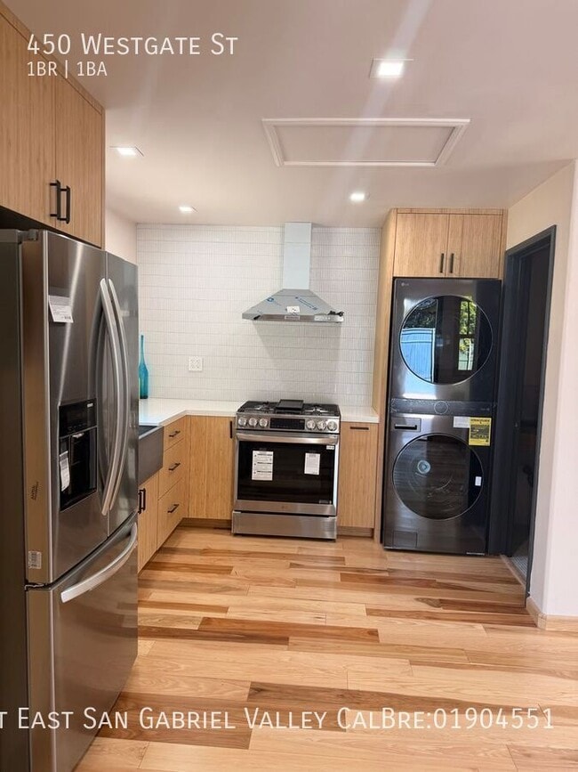 Building Photo - 450 Westgate St