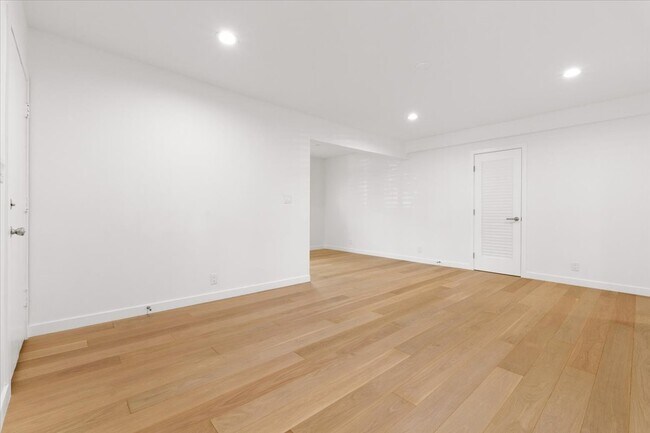 Foto del edificio - 612 Huntley Dr