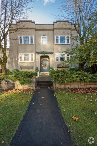Building Photo - 1086 W 10th Ave