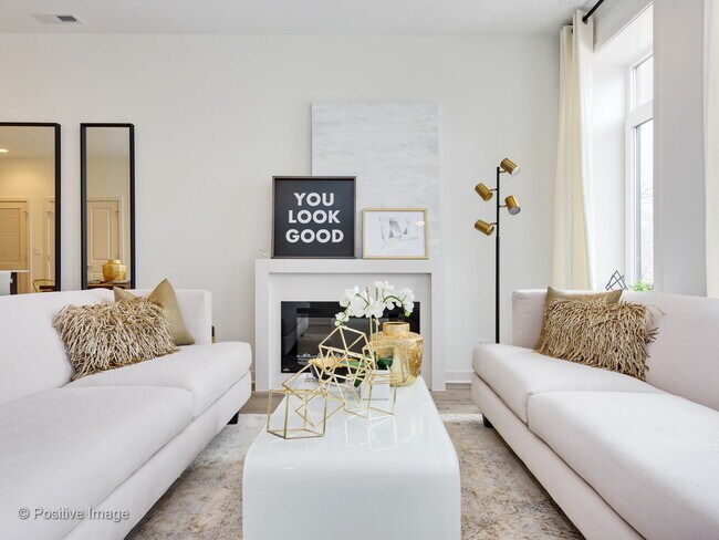 Foto del edificio - 2116 N Natchez Ave