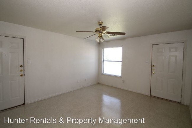 Building Photo - 2602 Alma Dr