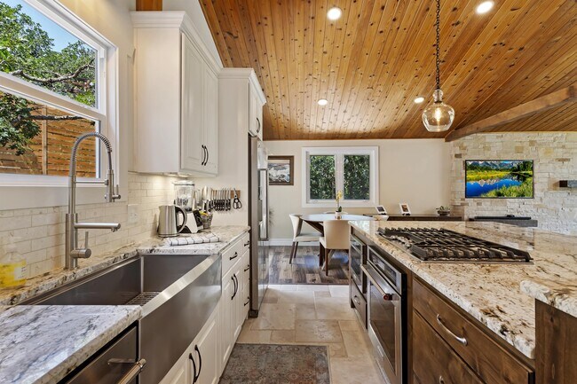 Foto del edificio - 8686 Grand Oak Dr
