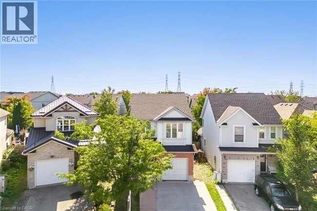 Building Photo - 525 Chablis Dr