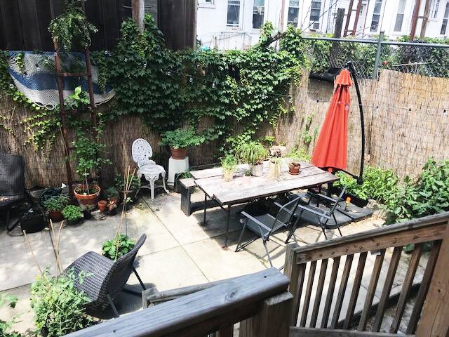 Primary Photo - 355 Knickerbocker Ave