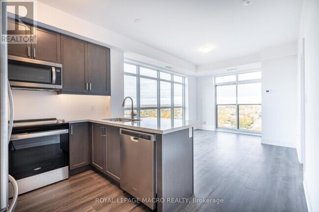 Photo du bâtiment - 450-450 Dundas St E