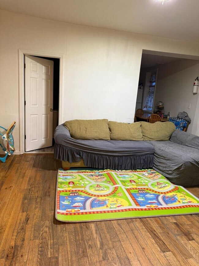 Foto del edificio - Beautiful 4 Bedroom House in Asbury Park!