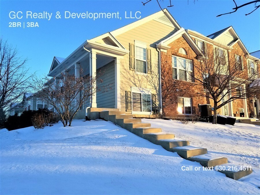 Primary Photo - 1002 Reserve Dr