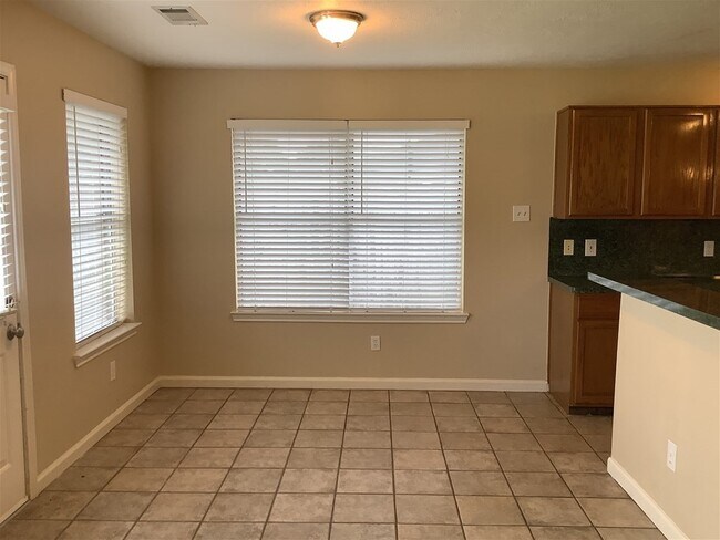 Foto del edificio - 1423 Hunter Green Ln