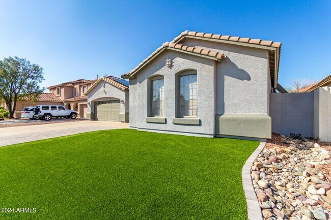 Foto del edificio - Beautiful 3 bedroom home in Litchfield Park!