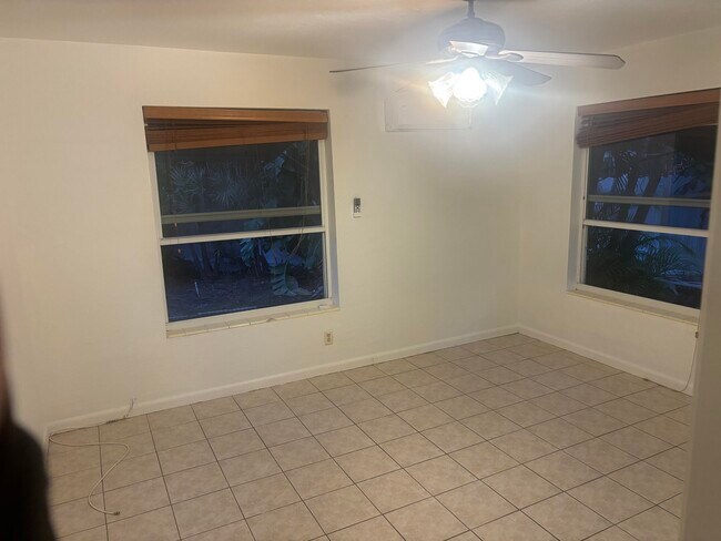 Foto del edificio - 2424 Grant St