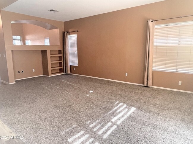 Building Photo - 1046 S 99th Pl