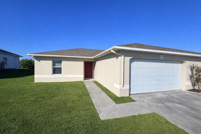 Photo - 338 Harold Ave S Apartment