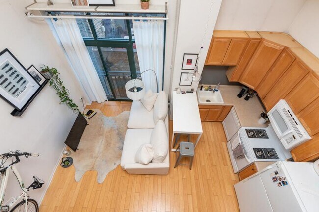 Foto del edificio - 1 bedroom in Chicago IL 60654