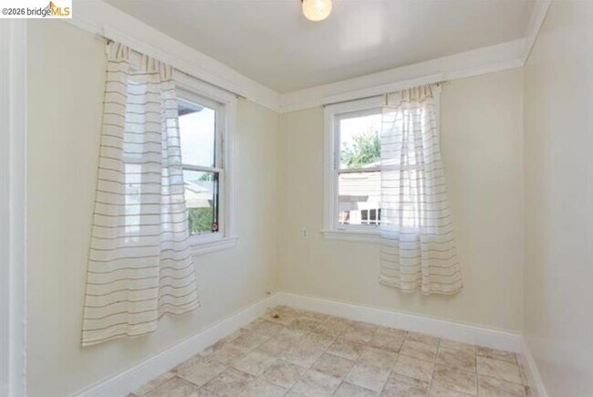 Foto del edificio - 2317 65th Ave