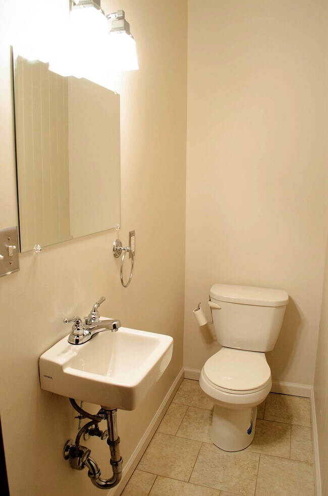 Foto del edificio - 5133 Kent Way