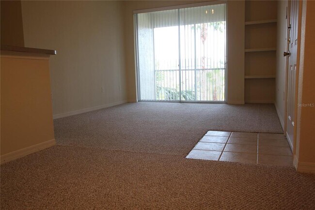 Foto del edificio - 5703 Legacy Crescent Pl