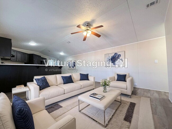 Building Photo - 709 N Collins Fwy