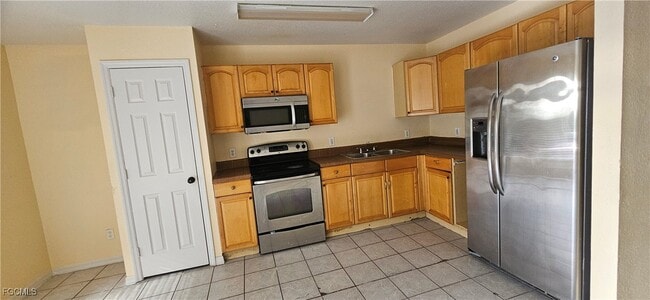 Building Photo - 203 Ichabod Ave