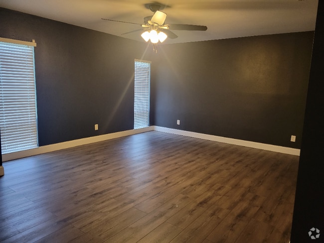 Building Photo - 1200 Tarpon Woods Blvd