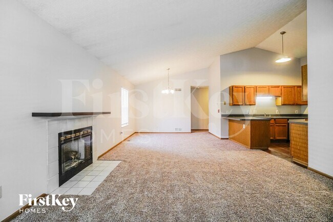 Foto del edificio - 1634 Golden Cloud Ln