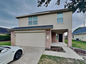 Building Photo - 22223 Doubletree Park Dr