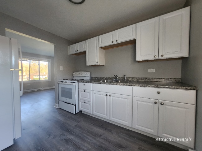 Foto del edificio - 2113 W 119th St