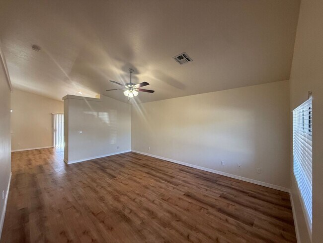 Foto del edificio - 3 Bedroom 2 Bathroom Home