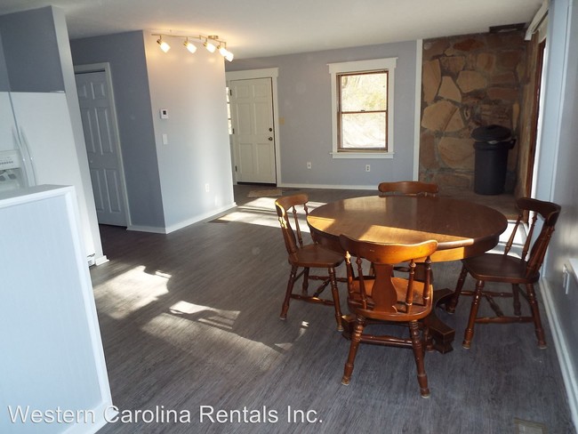 Building Photo - 4 br, 2 bath Room For Rent - 113 Bel Air Road