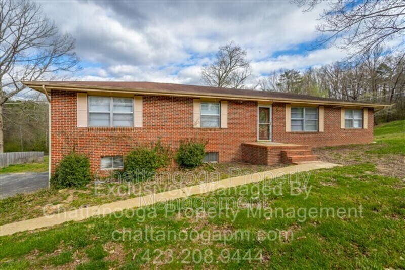 918 N Pine St, Rossville, GA 30741 House Rental in Rossville, GA