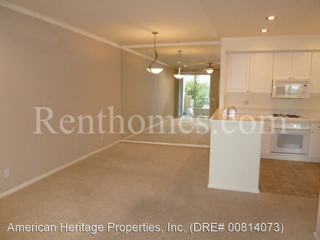 Foto del edificio - 2 br, 2 bath House - 10782-271 Sabre Hill ...