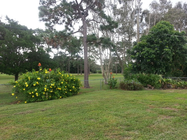 Building Photo - 187 Golf Club Lane