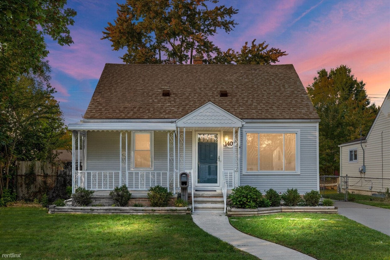 Primary Photo - 4 br, 3 bath House - 1407 Whitcomb Avenue