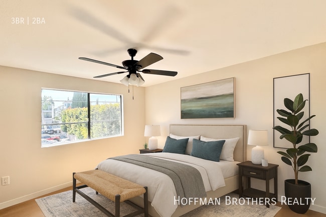 Building Photo - 11941 Weddington St