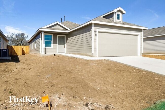 Foto del edificio - 9777 Littleton Grist