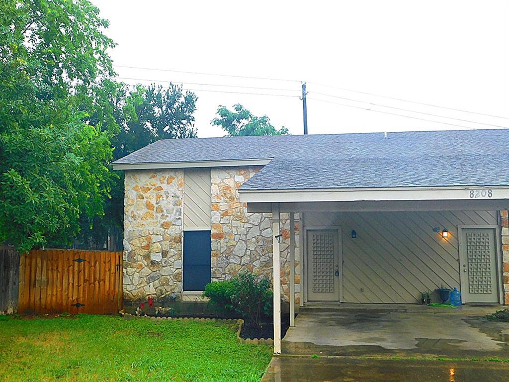 Foto principal - 8208 Hood Cir