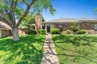 Building Photo - 1203 University Dr