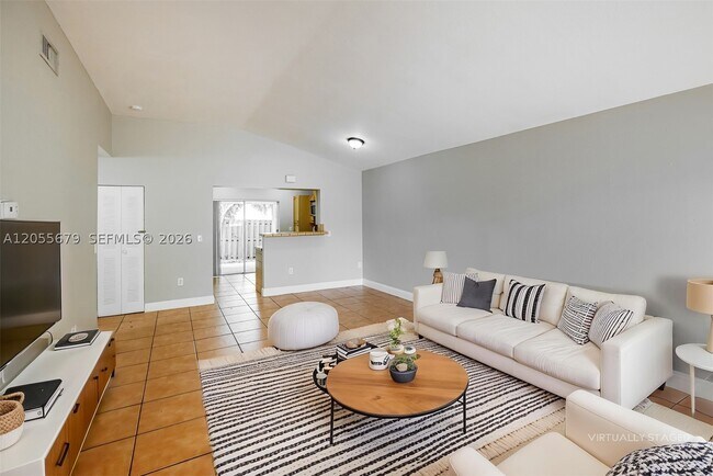 Foto del edificio - 10352 SW 208th Ln